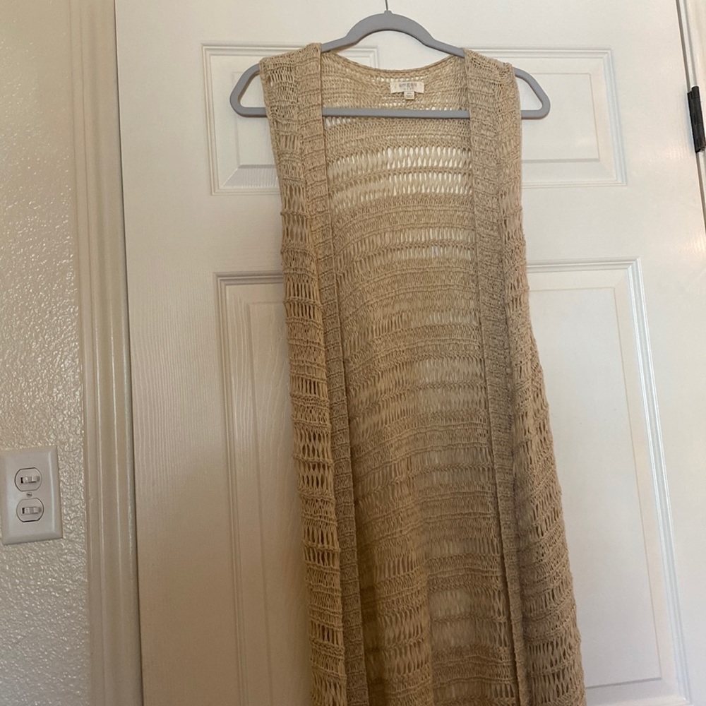 Umgee Crochet long vest / kimono with fringe. Size M/L